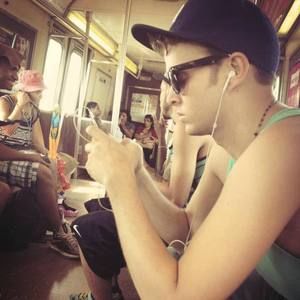 Meet your Posher, Ari